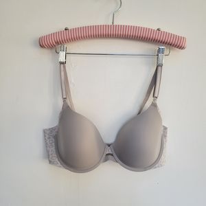 Warner's Women's No Side Effects Underwire Lightly Lined Size 36C